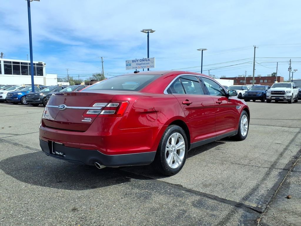 Used 2013 Ford Taurus SEL image 6