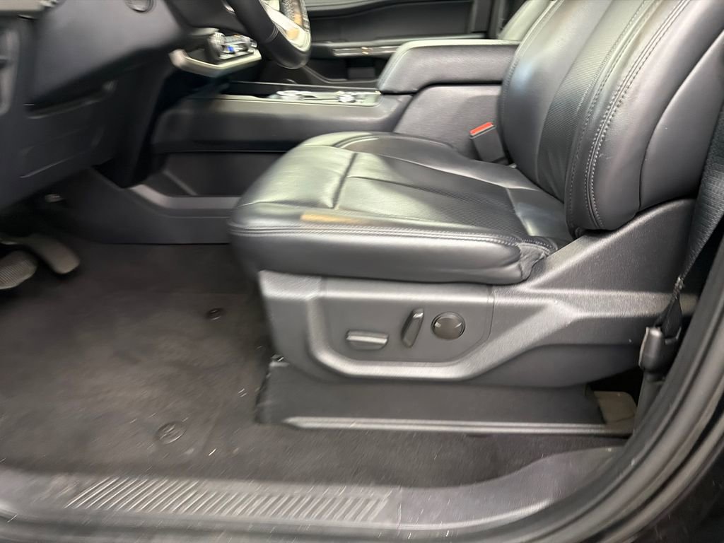 Used 2024 Ford Expedition Max XLT AWD/4WD image 10