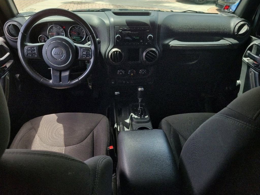 Used 2018 Jeep Wrangler Sport w/ Connectivity Group image 22