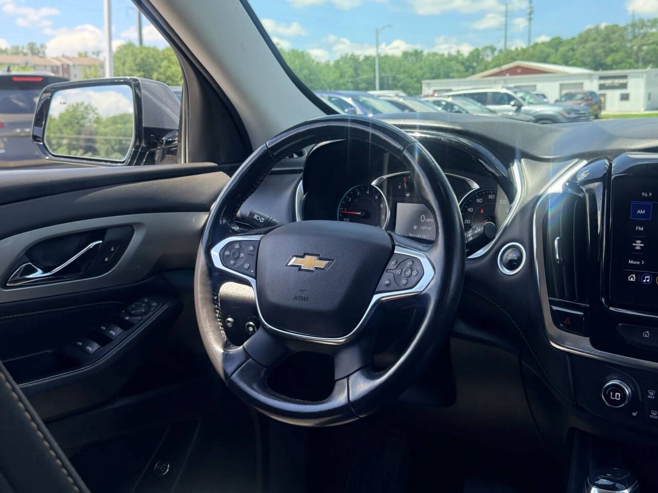 Used 2020 Chevrolet Traverse LT w/ Driver Confidence II Package AWD/4WD image 31