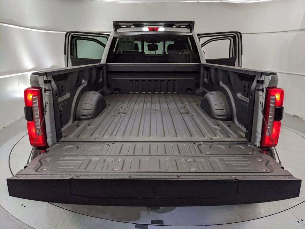 New 2026 Ford F450 XLT w/ XLT Premium Package image 24