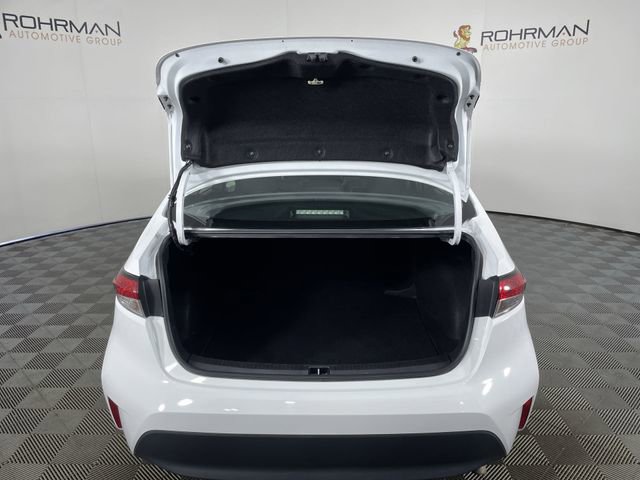 Used 2024 Toyota Corolla LE FWD image 39