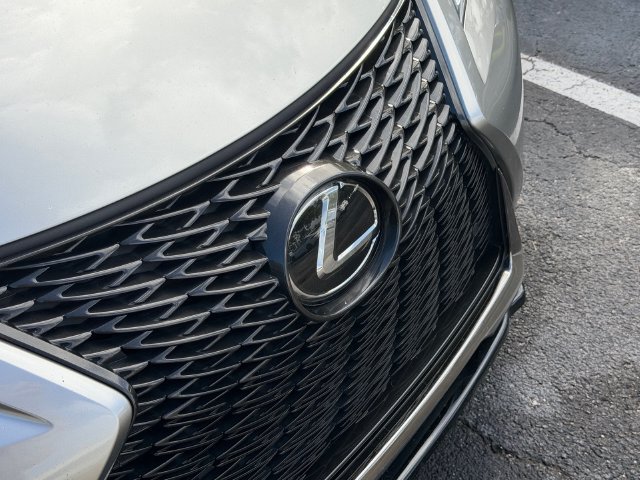 Used 2019 Lexus UX 200 F Sport w/ F Sport Premium Package FWD image 11