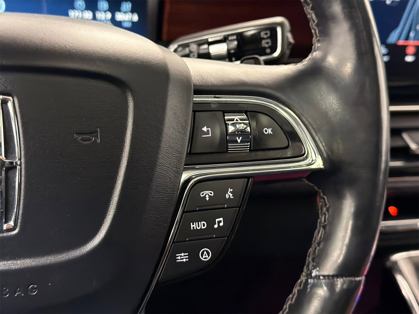 Used 2022 Lincoln Navigator L Reserve w/ Equipment Group 201A image 26