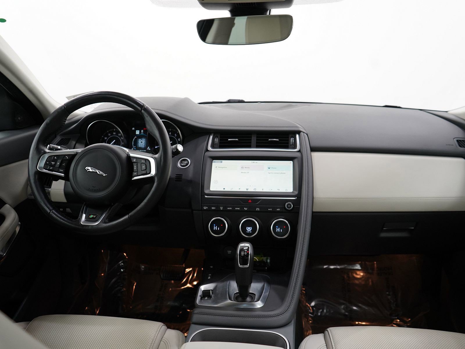 Used 2019 Jaguar E-PACE S image 14