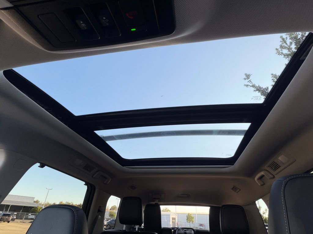 Used 2024 Nissan Pathfinder SL w/ SL Premium Package image 26