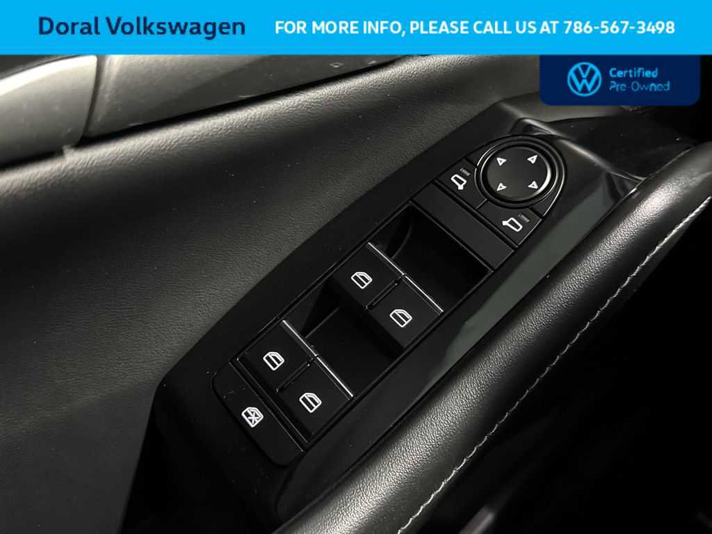 Used 2025 MAZDA CX-30 AWD 2.5 S w/ Select Sport Pkg image 17