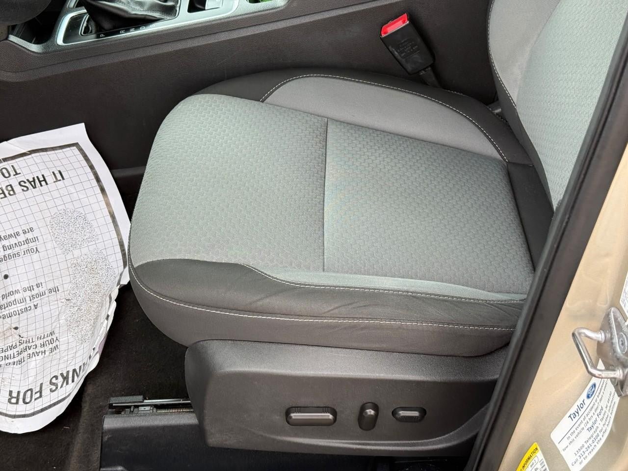 Used 2017 Ford Escape SE FWD image 17