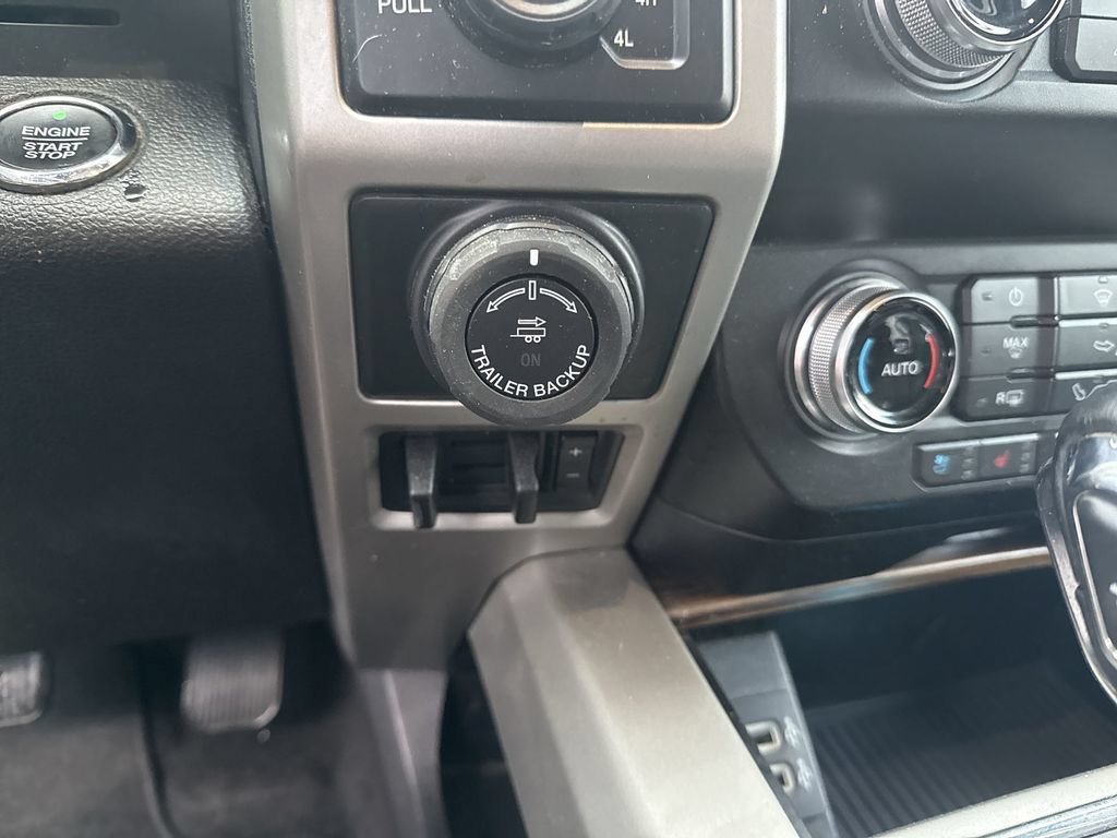 Used 2019 Ford F150 Lariat w/ Equipment Group 502A Luxury AWD/4WD image 31