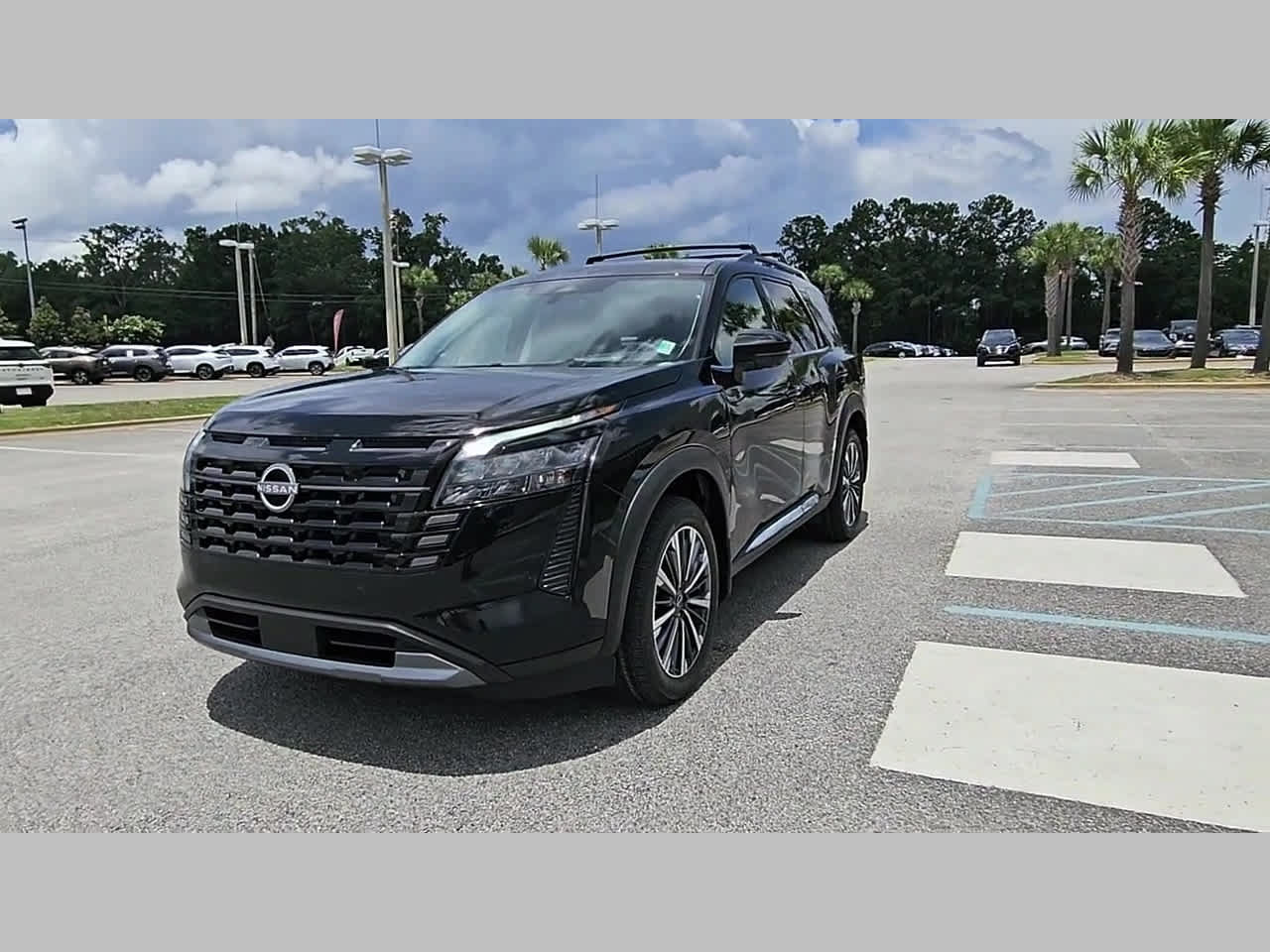 New 2026 Nissan Pathfinder Platinum FWD image 20