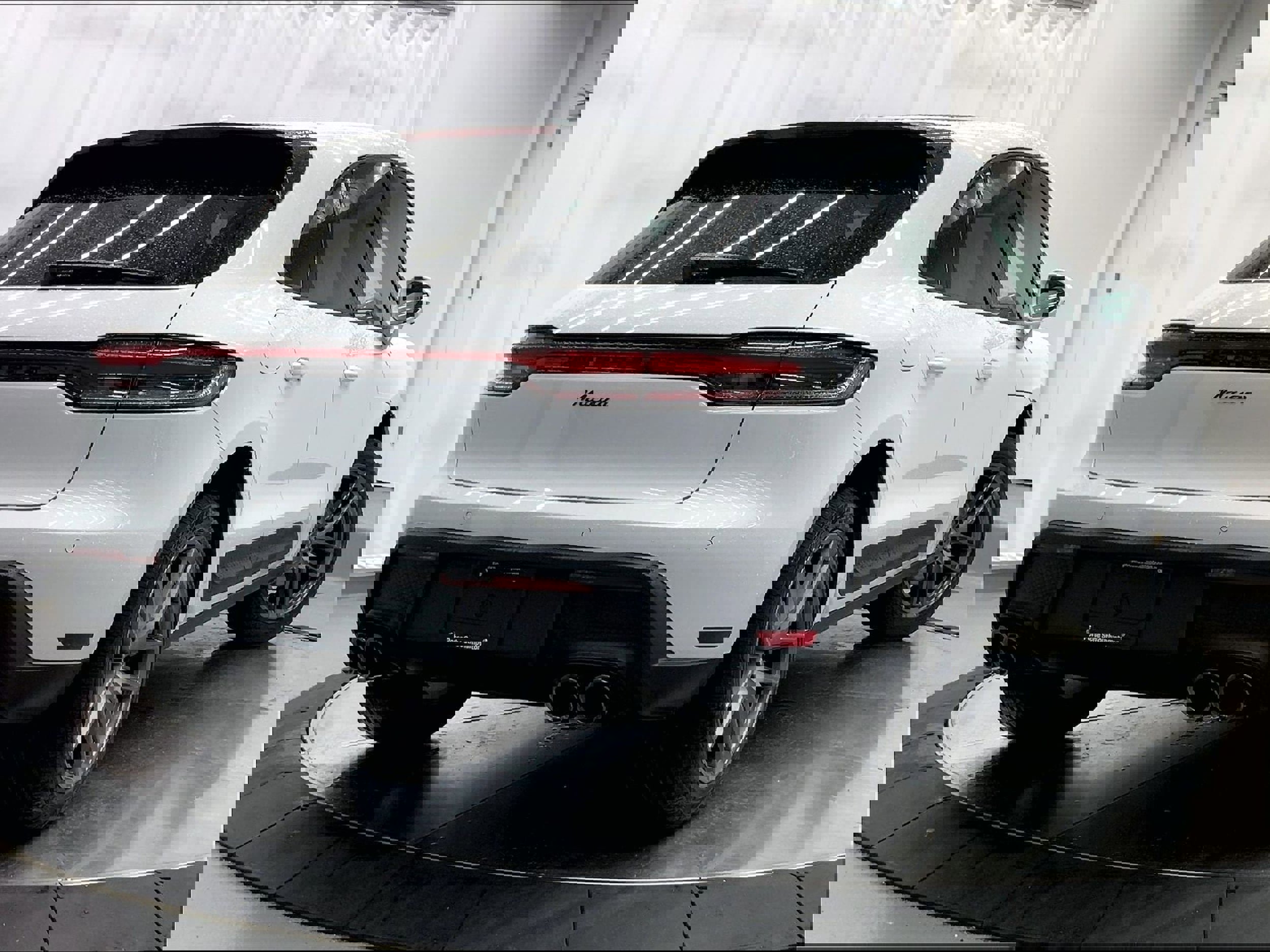 New 2025 Porsche Macan image 32