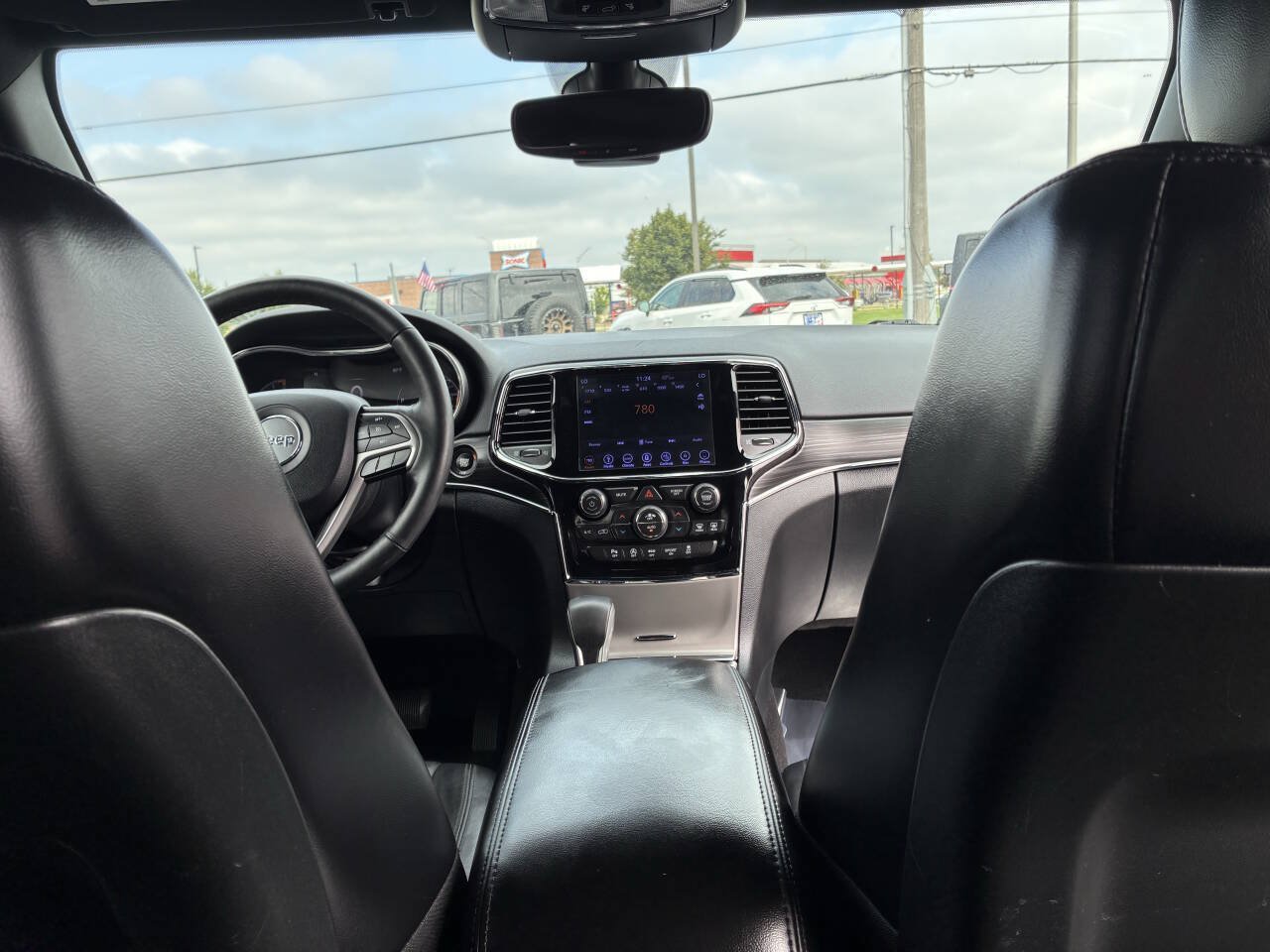 Used 2019 Jeep Grand Cherokee Limited AWD/4WD image 24