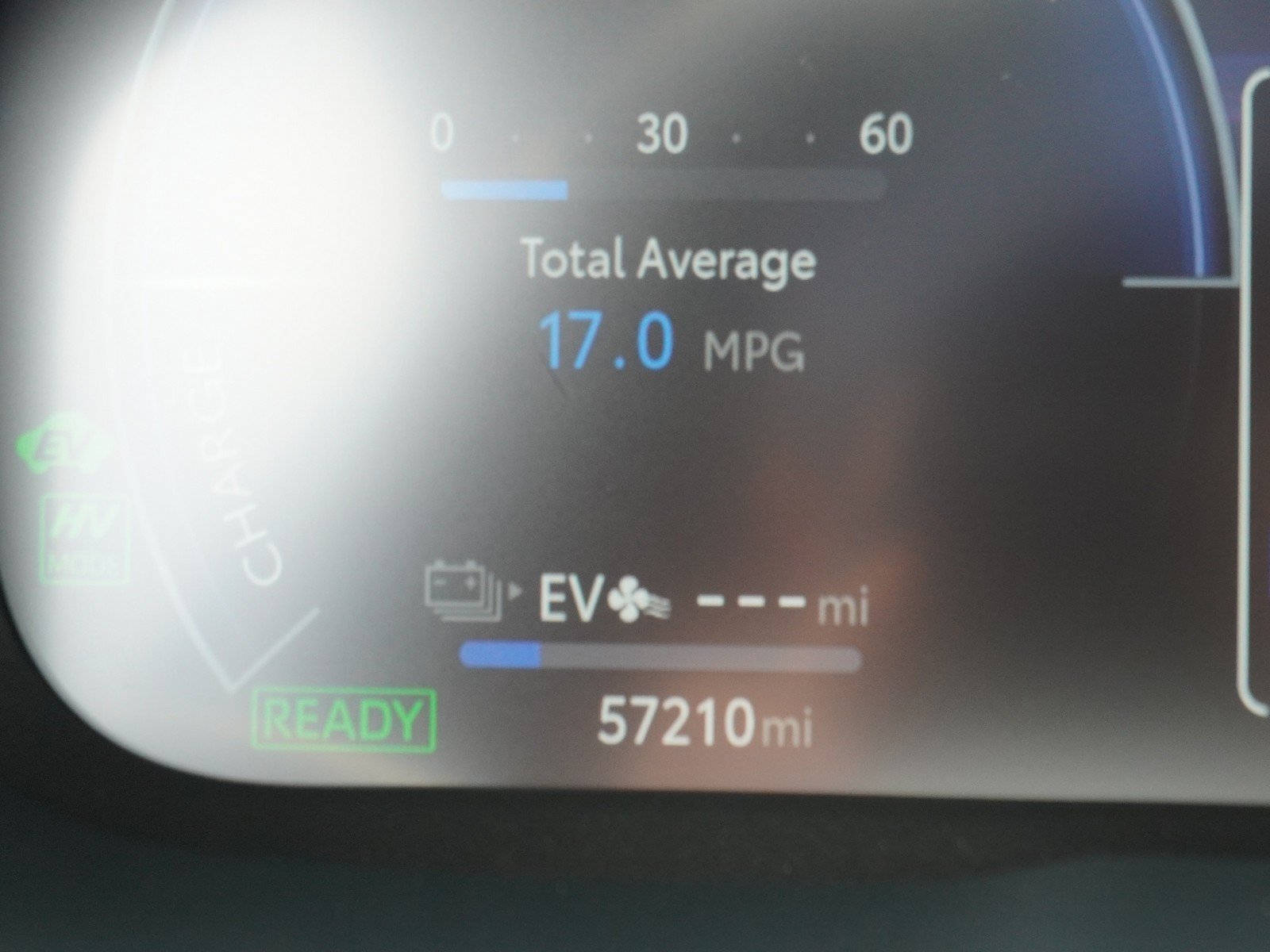 Used 2024 Toyota RAV4 XSE w/ Weather Package AWD/4WD image 31