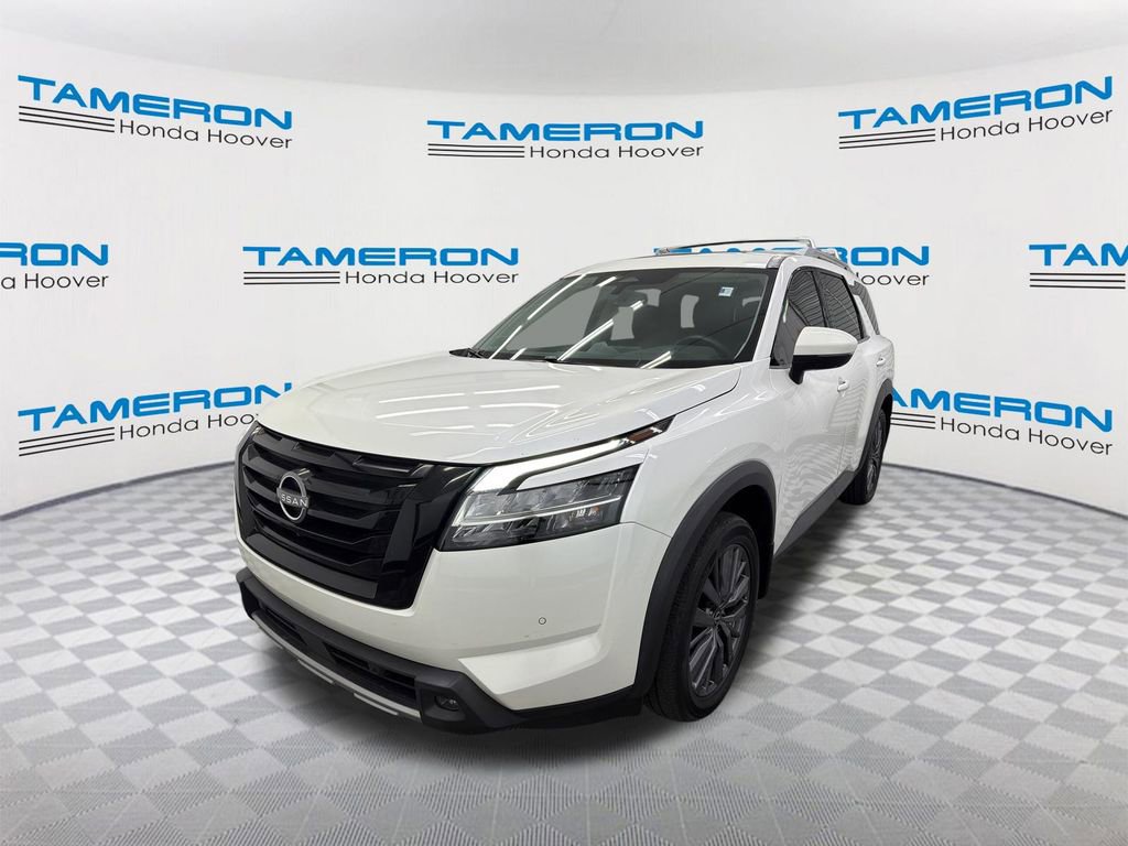 Used 2023 Nissan Pathfinder SL w/ SL Premium Package FWD image 1