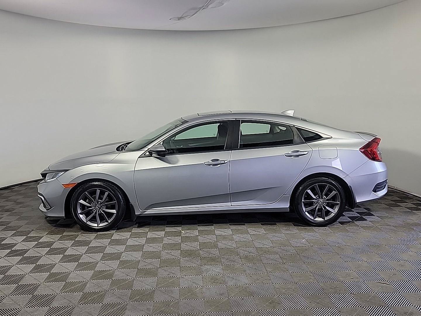 Certified 2020 Honda Civic EX image 10
