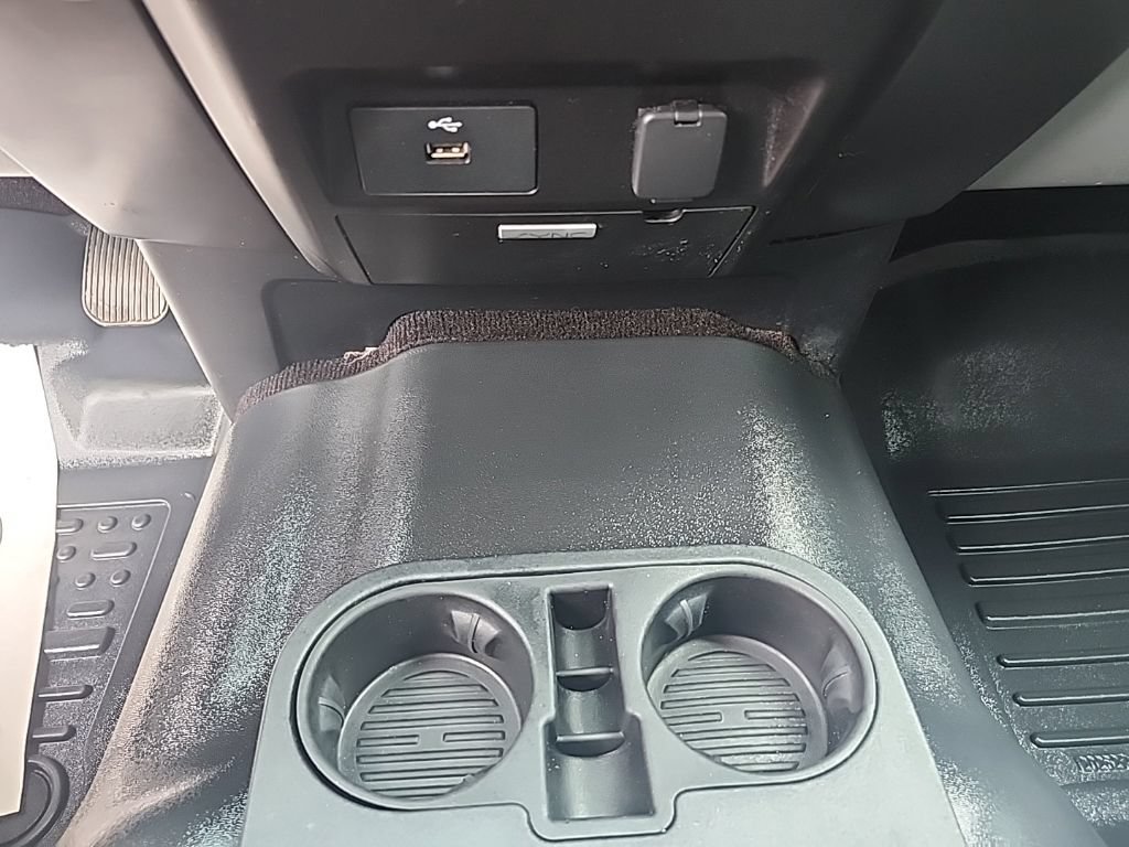 Used 2016 Ford F150 XLT RWD image 8