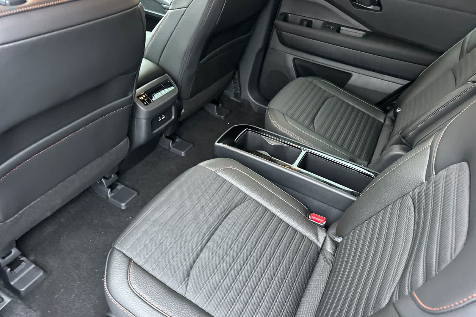 New 2025 Nissan Pathfinder Rock Creek AWD/4WD image 4