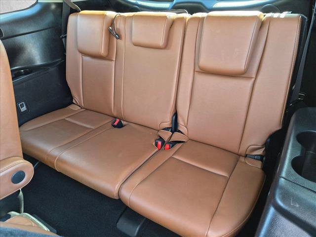 Used 2019 Toyota Highlander Limited FWD image 17