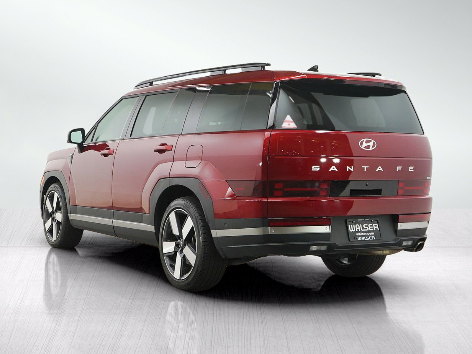Used 2024 Hyundai Santa Fe Limited AWD/4WD image 3