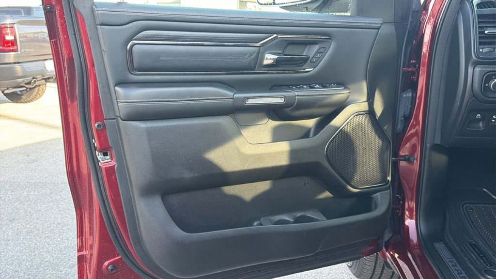 Used 2023 RAM 1500 Limited w/ Body Color Bumper Group AWD/4WD image 11