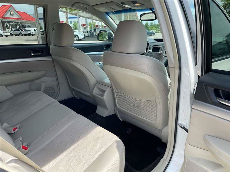 Used 2014 Subaru Outback 2.5i Premium AWD/4WD image 45