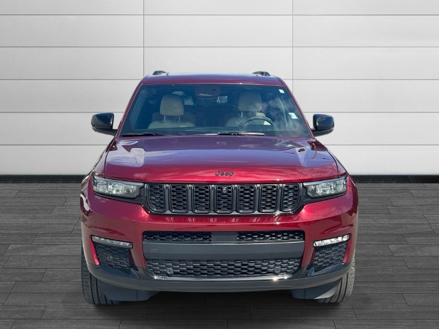 Certified 2025 Jeep Grand Cherokee L Limited w/ Luxury Tech Group II AWD/4WD image 9