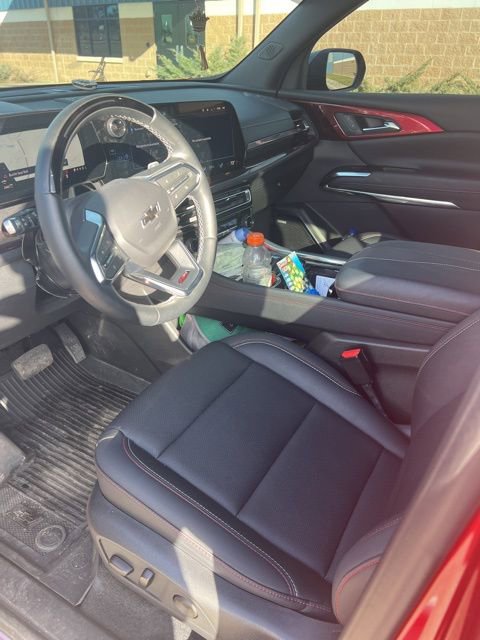 Used 2025 Chevrolet Traverse Z71 w/ Enhanced Driving Package image 13