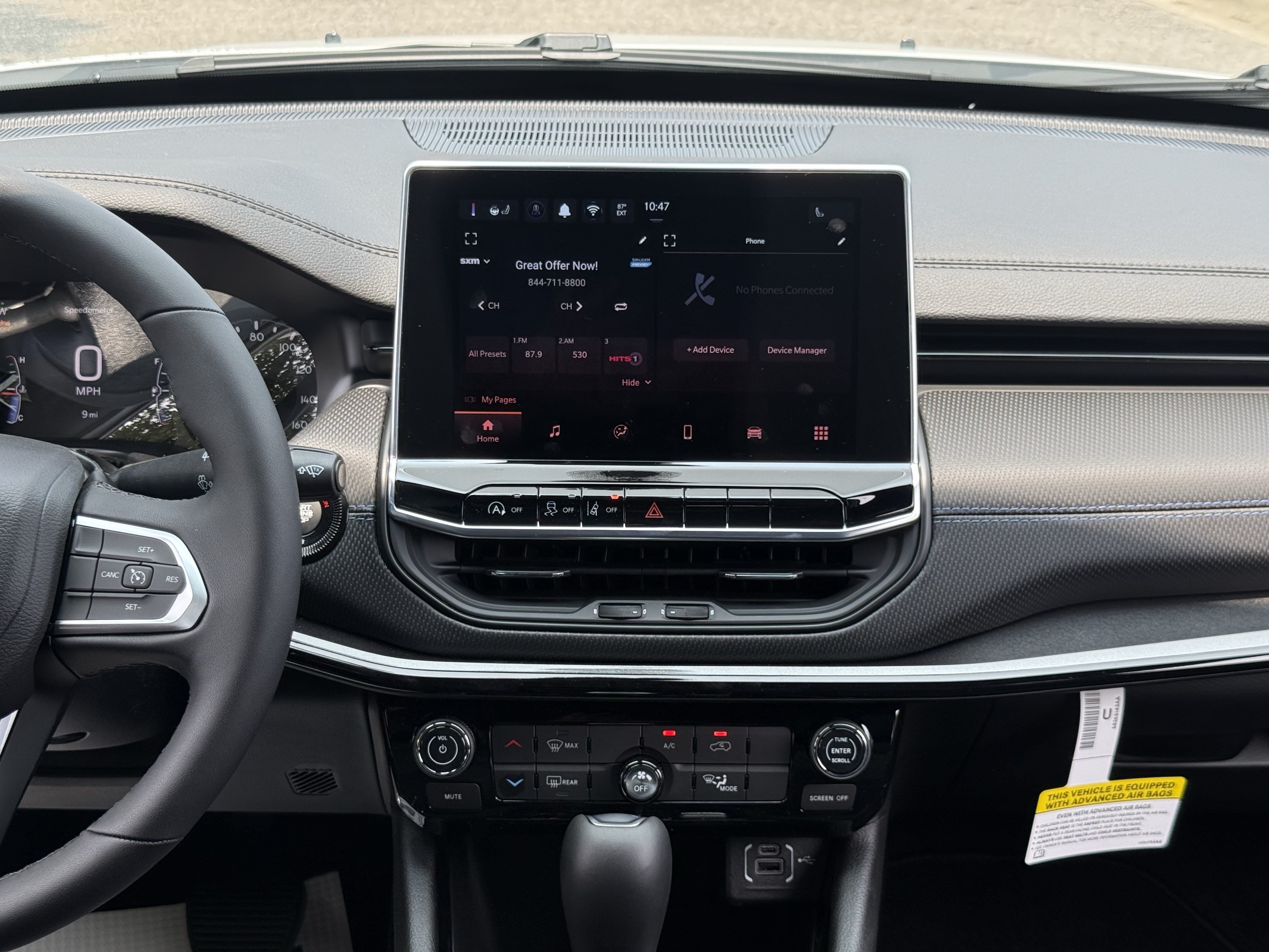 New 2026 Jeep Compass Latitude AWD/4WD image 30