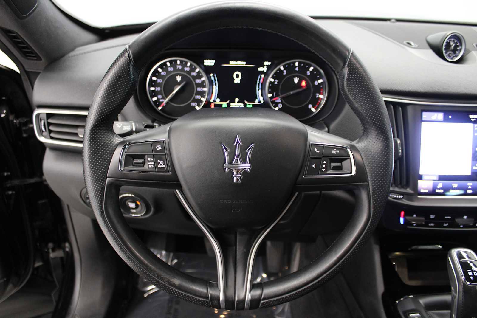 Used 2021 Maserati Levante image 20