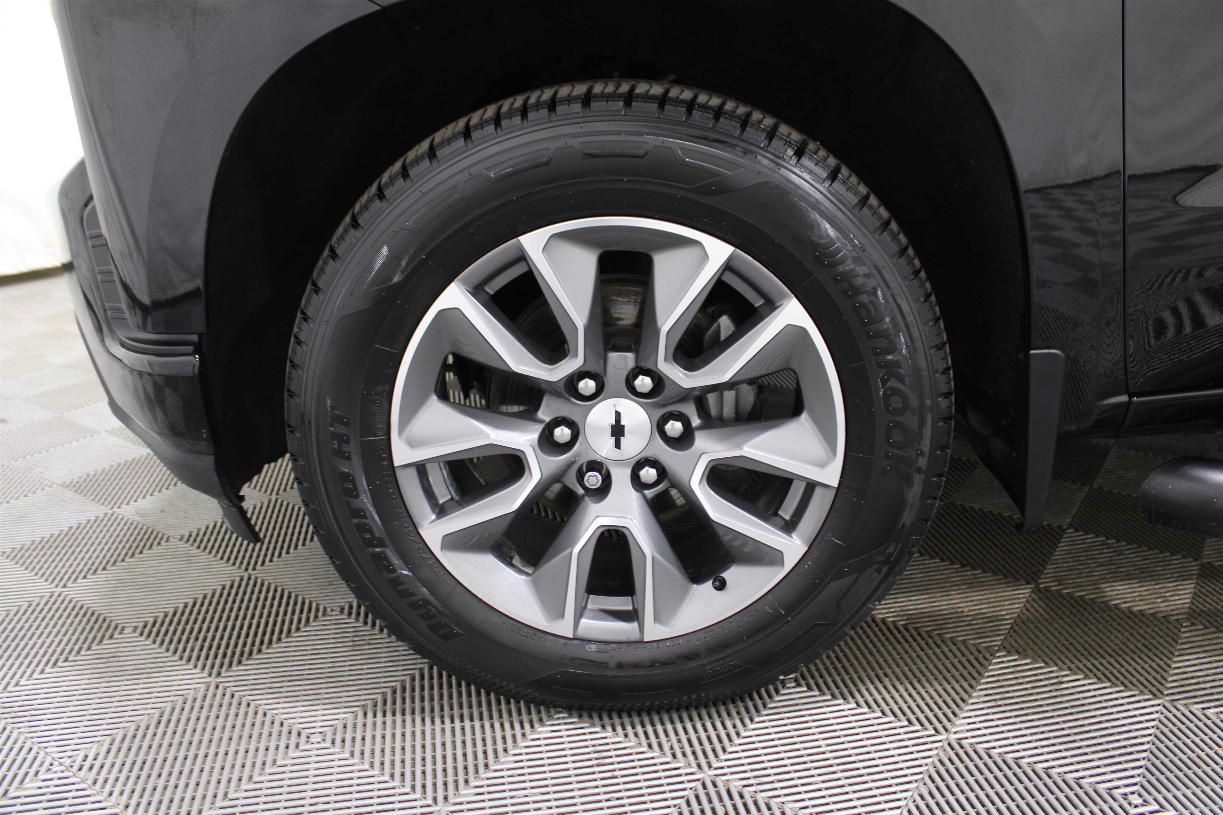 Used 2019 Chevrolet Silverado 1500 RST w/ All-Star Edition image 38