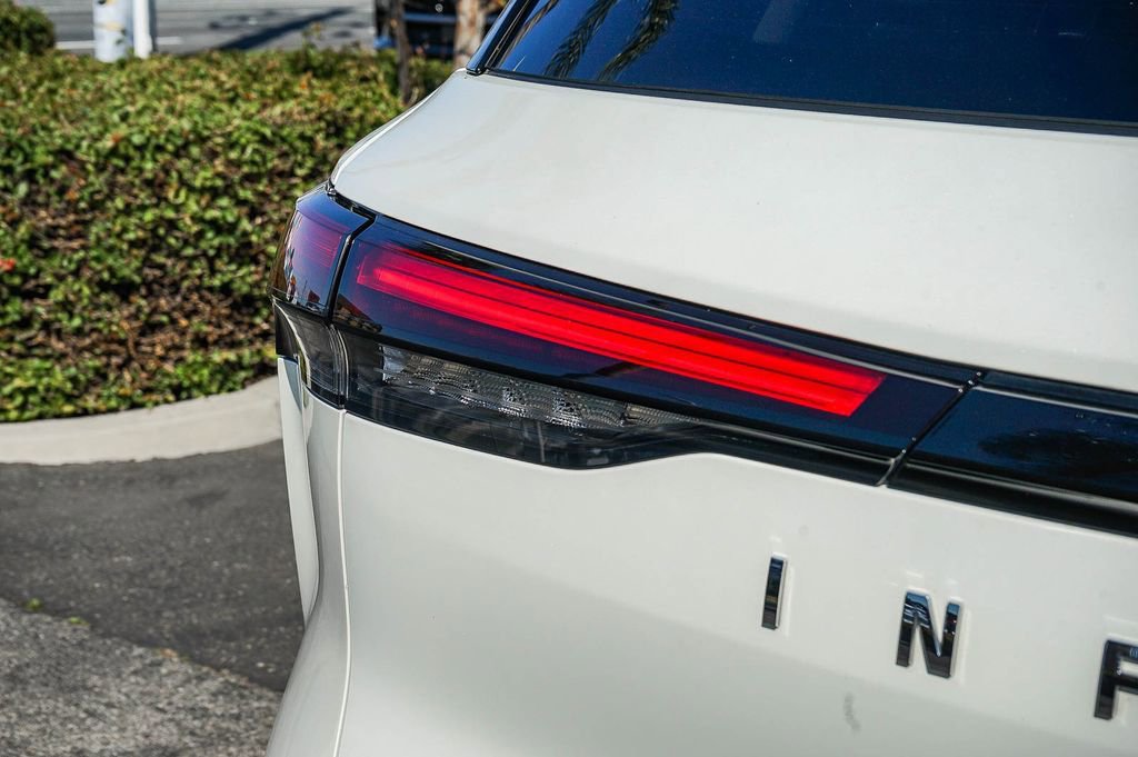 Certified 2023 INFINITI QX60 Luxe image 7