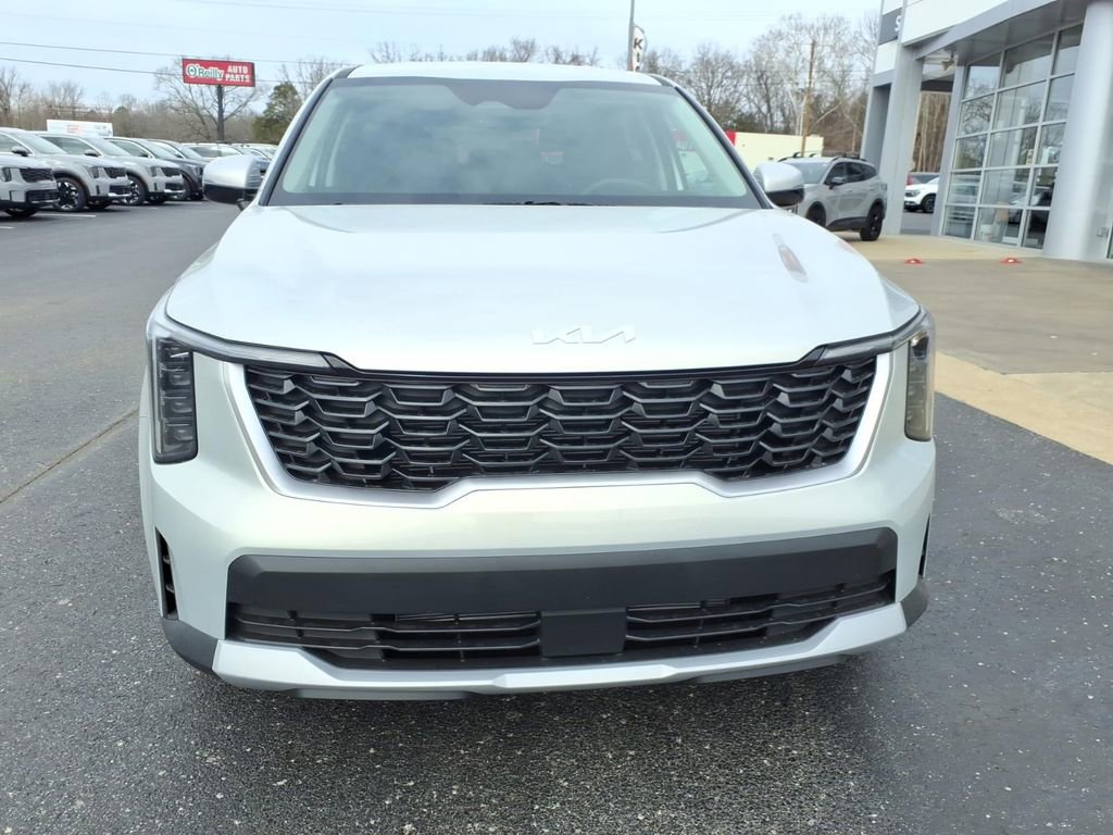 Used 2026 Kia Sorento LX FWD image 3