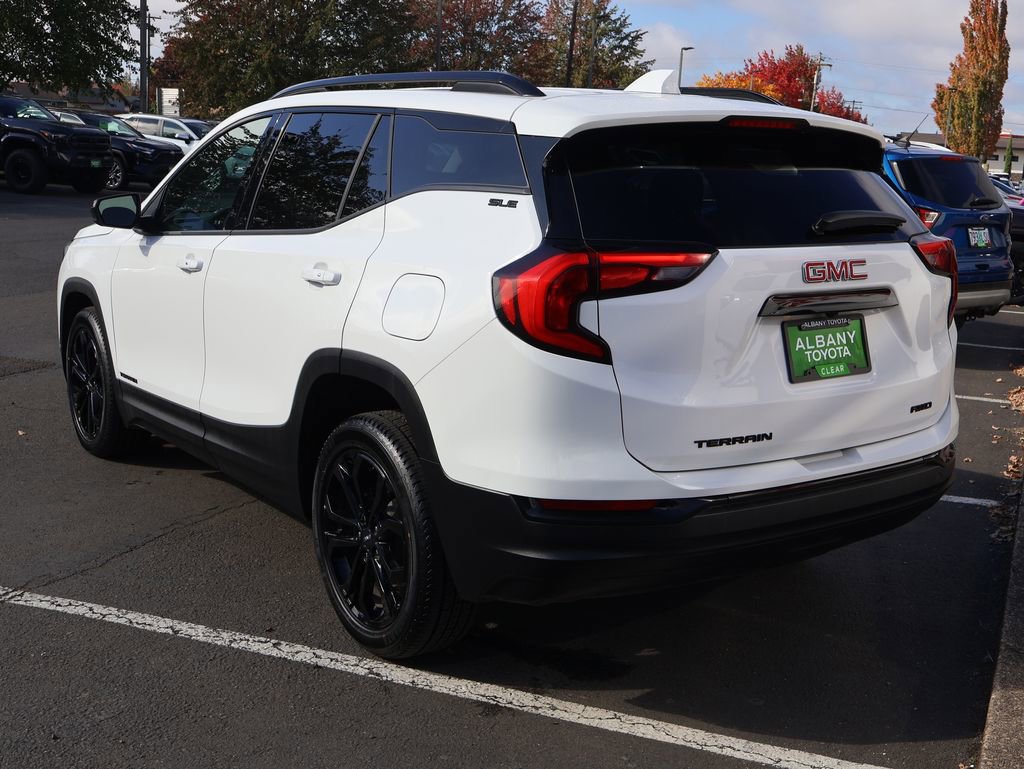 Used 2020 GMC Terrain SLE w/ Elevation Edition image 5