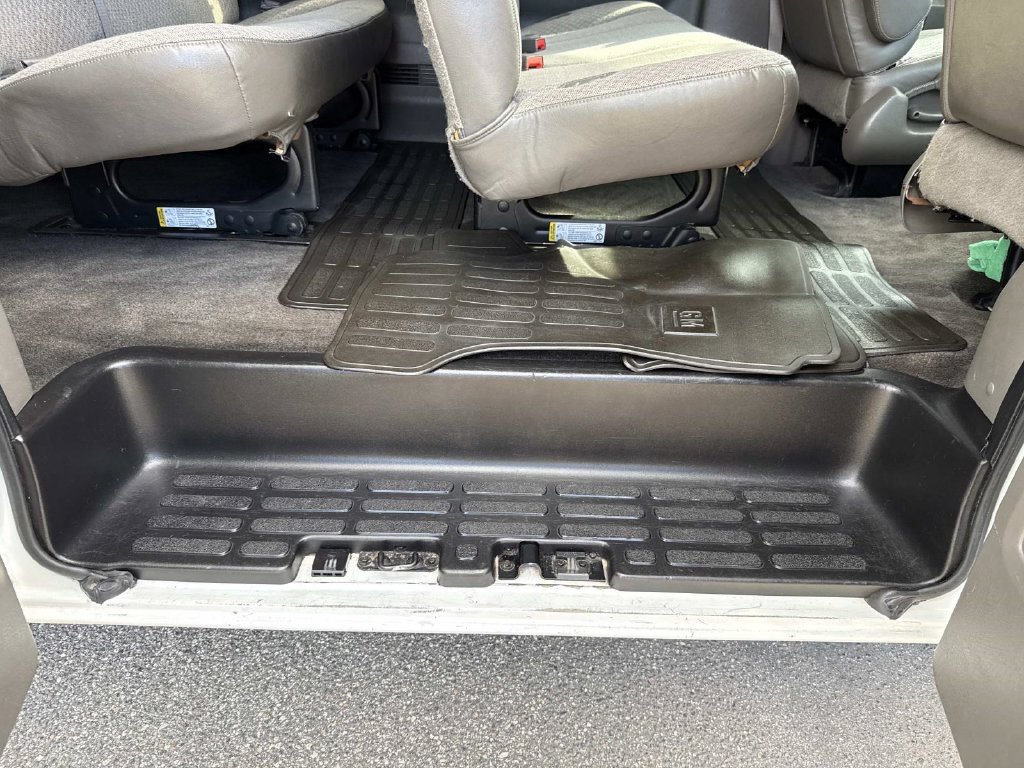 Used 2016 Chevrolet Express 3500 LT w/ LT Preferred Equipment Group RWD image 15