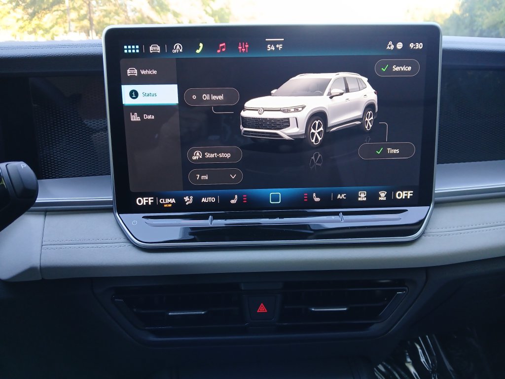 New 2027 Volkswagen Tiguan SE FWD image 18