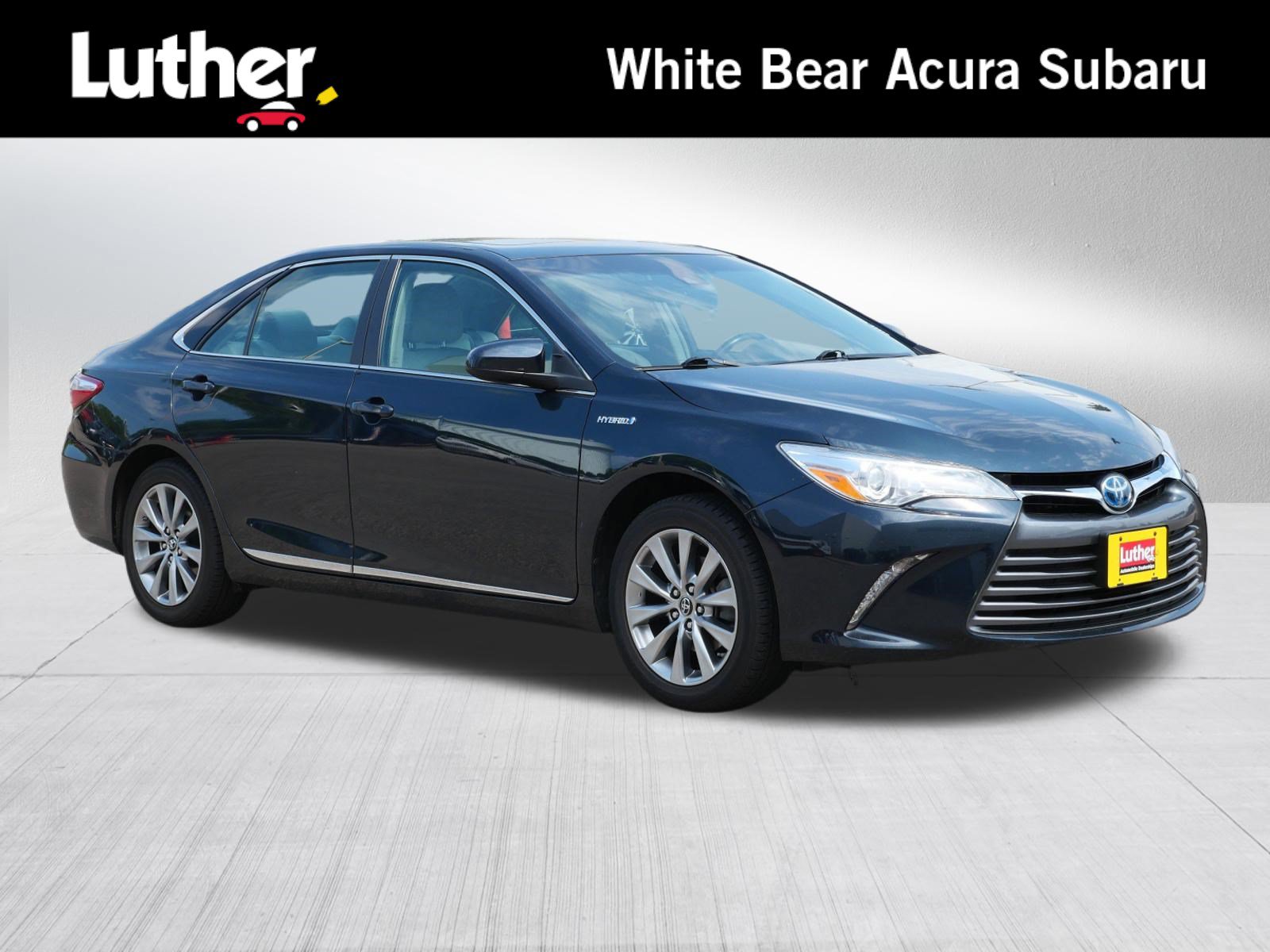 Used 2016 Toyota Camry XLE w/ Moonroof Package FWD video 1