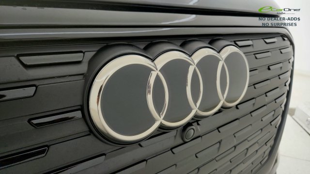 Used 2025 Audi Q4 e-tron Premium w/ Convenience Package AWD/4WD image 32