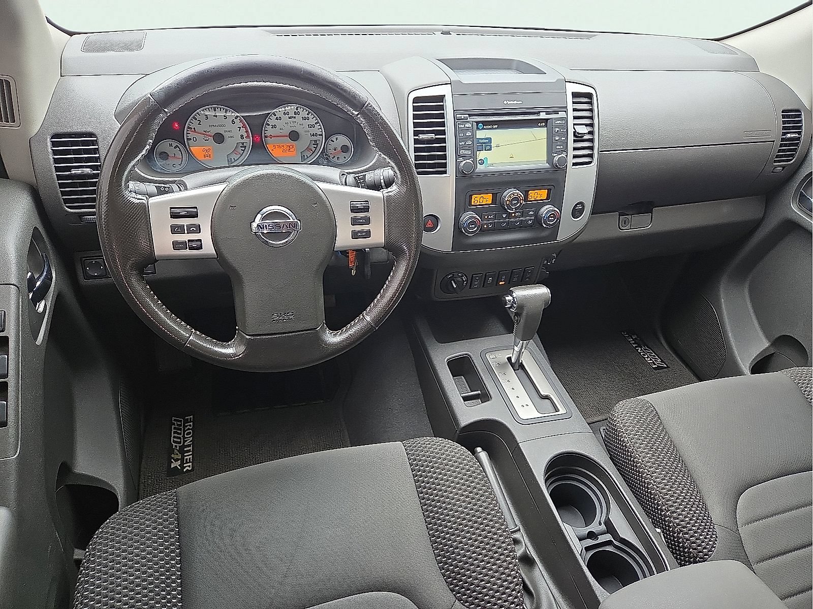Used 2018 Nissan Frontier PRO-4X AWD/4WD image 10