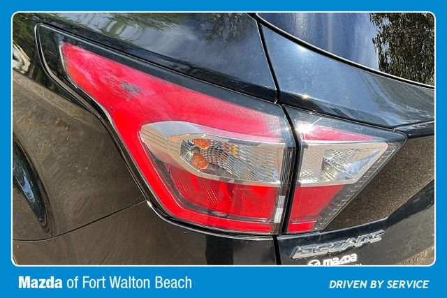 Used 2018 Ford Escape SEL image 19