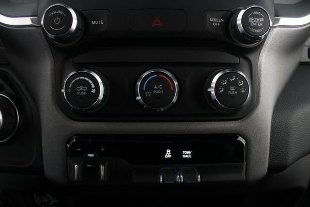 Used 2024 RAM 2500 Big Horn w/ Bed Utility Group image 6