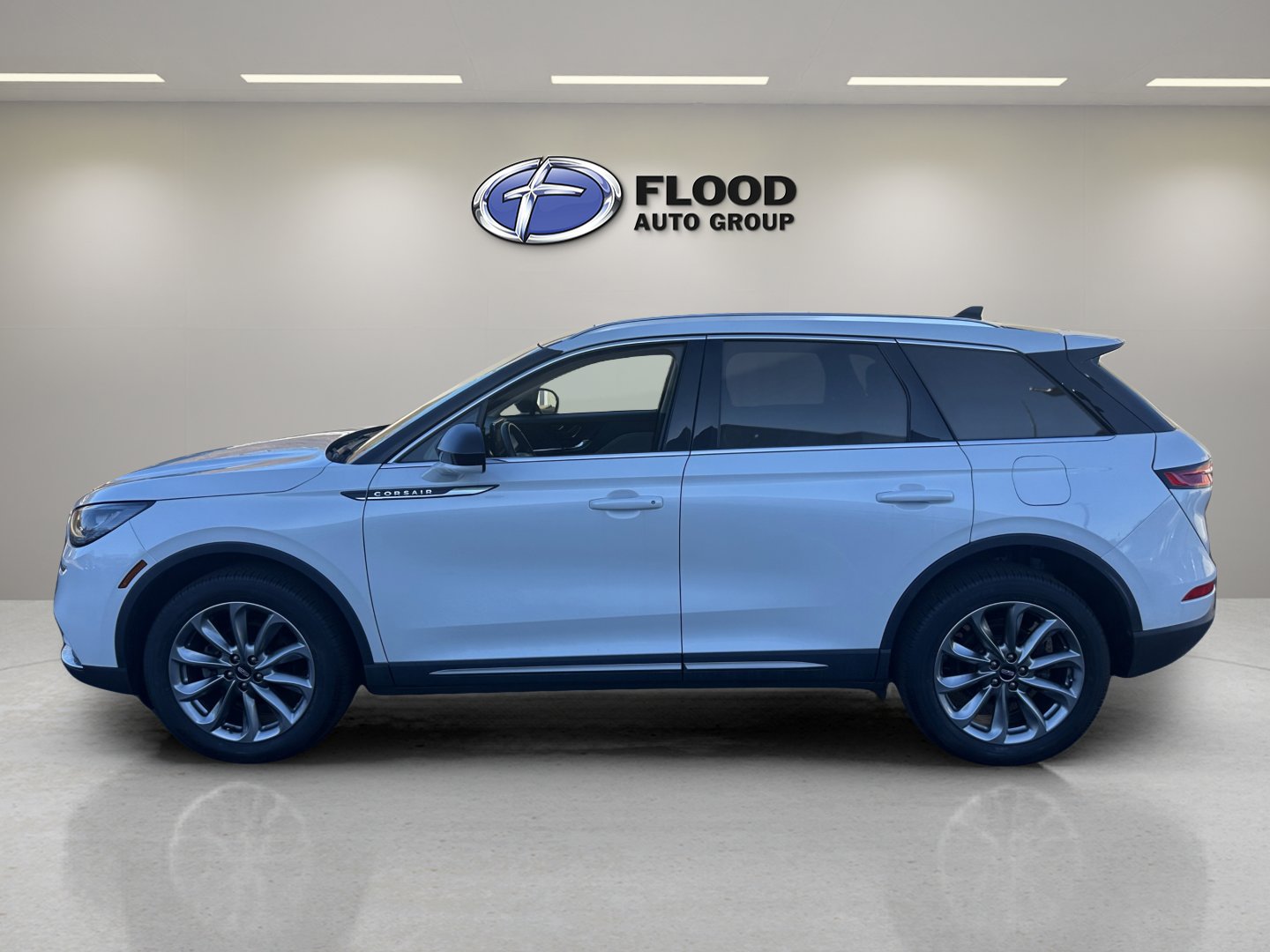 Used 2022 Lincoln Corsair AWD w/ Premium Package image 5