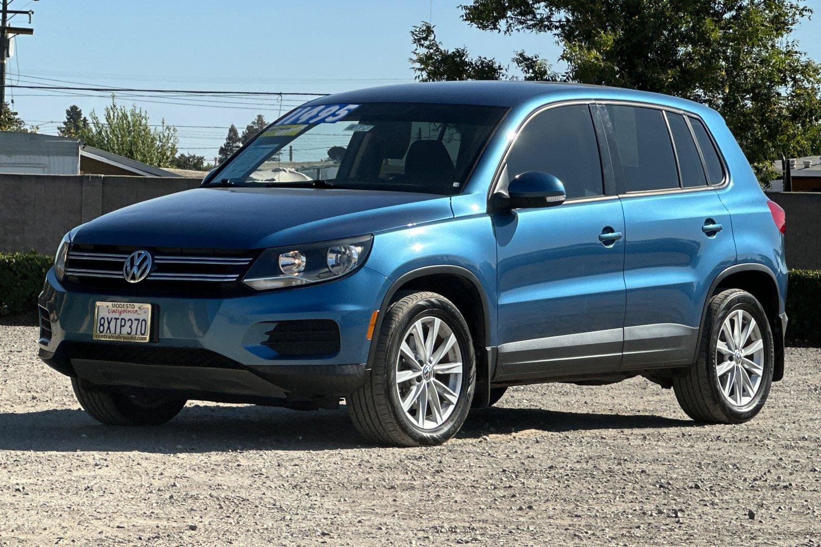 Used 2017 Volkswagen Tiguan Limited w/ Alloy Wheels Package AWD/4WD image 7