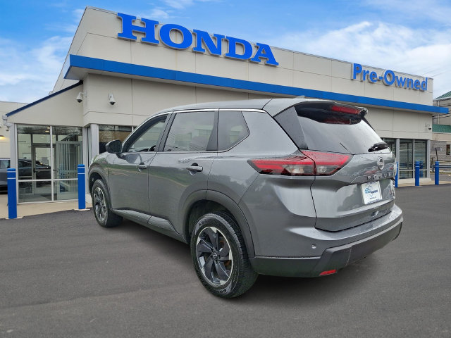 Used 2025 Nissan Rogue SV AWD/4WD image 6