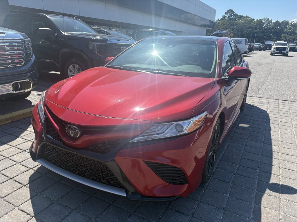 Used 2020 Toyota Camry XSE image 3