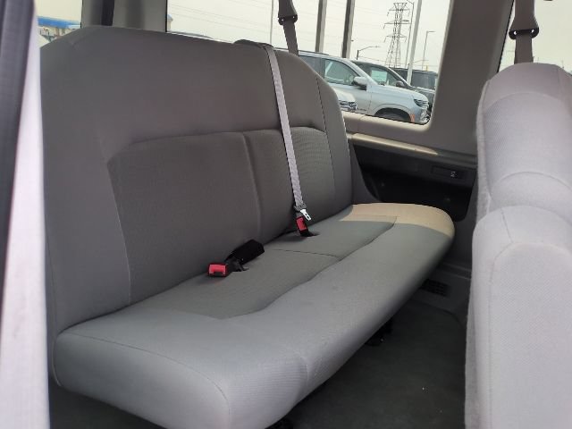 Used 2013 Ford E-150 and Econoline 150 Wagon RWD image 7
