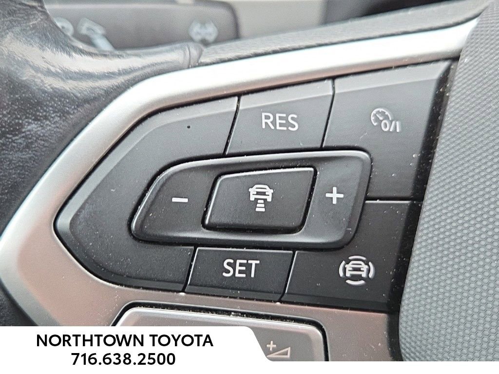 Used 2020 Volkswagen Atlas Cross Sport SEL image 22