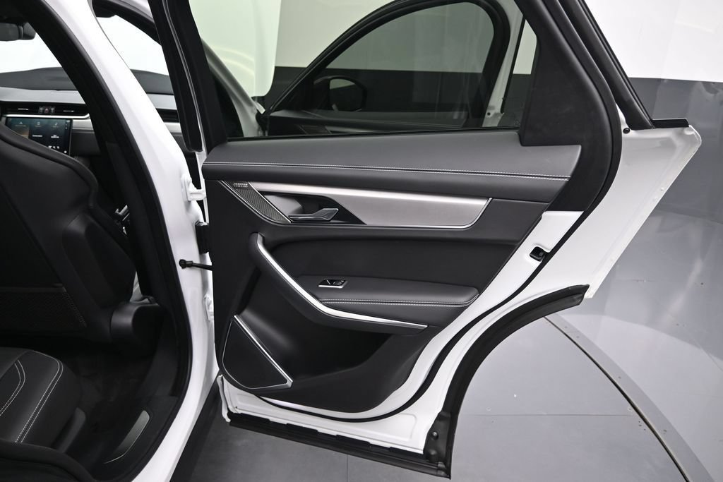 Certified 2024 Jaguar F-PACE R-Dynamic S AWD/4WD image 12