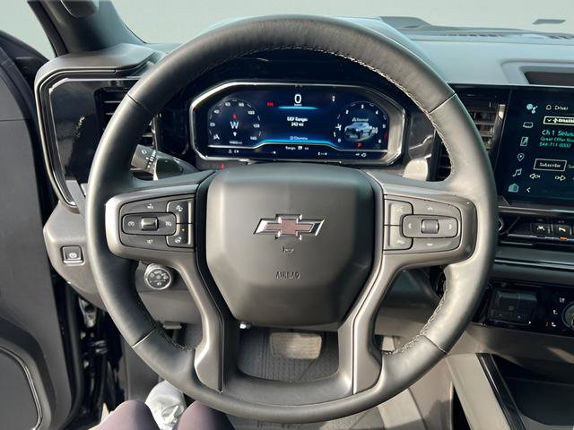 Used 2024 Chevrolet Silverado 1500 ZR2 w/ Technology Package image 16