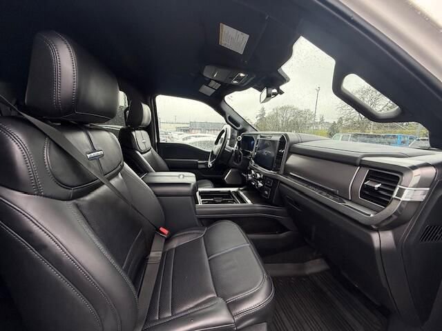 Used 2025 Ford F450 Platinum w/ FX4 Off-Road Package image 11