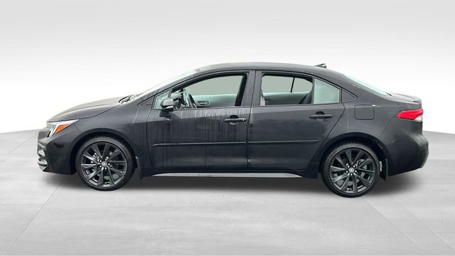 Used 2024 Toyota Corolla SE image 4